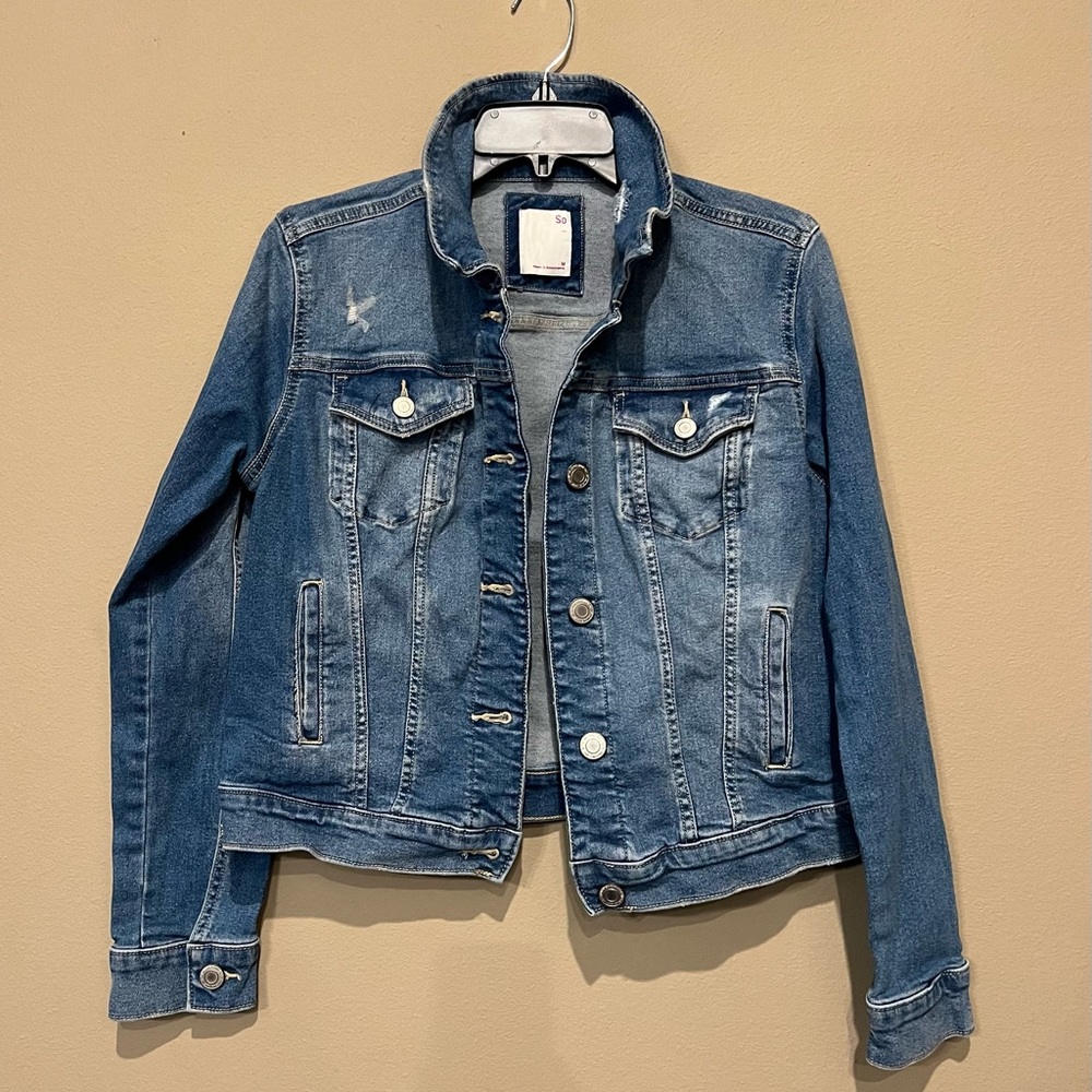 Women’s Medium Wash Light Distressed Denim Jacket Size M